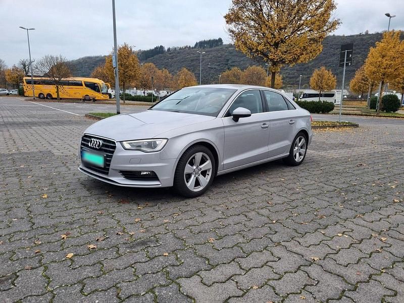 Gebraucht Audi A3 S-Line 150 PS (110 kW) 2014 Grau Limousine