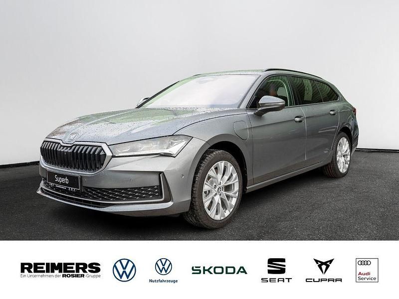 Gebraucht Skoda Superb Selection 204 PS (150 kW) 2024 Grau Kombi