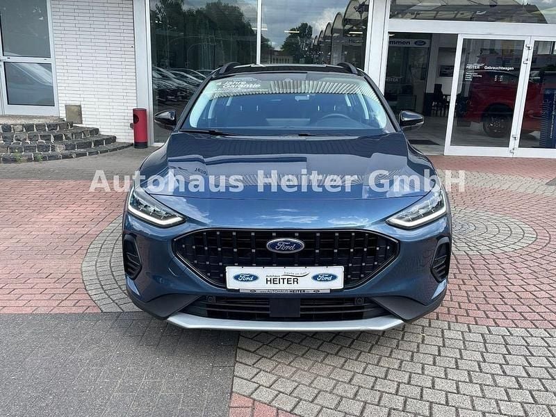 Gebraucht Ford Focus Active 155 PS (114 kW) 2024 Blau Limousine