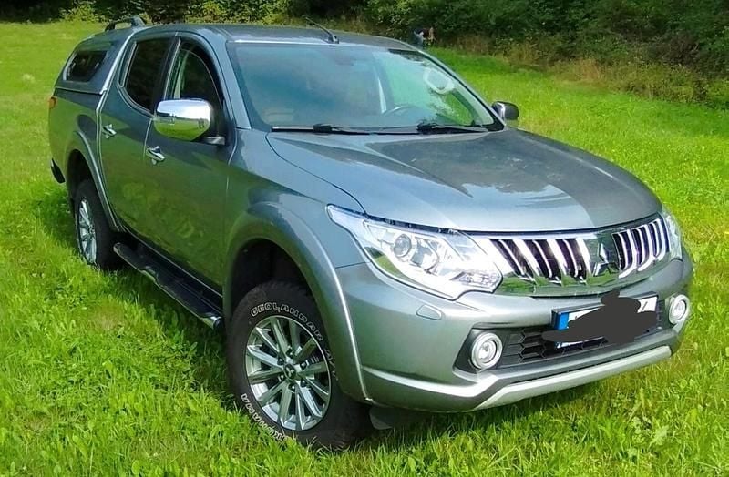 Grau Gebraucht 2016 Mitsubishi L200 Top Abholung | 28.500 € (Fairer Preis) - Bild 1/4