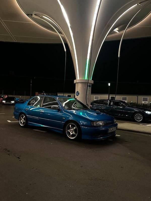 Blau Gebraucht 1996 Nissan Primera Limousine | 2.500 € (Teuer) - Bild 1/3
