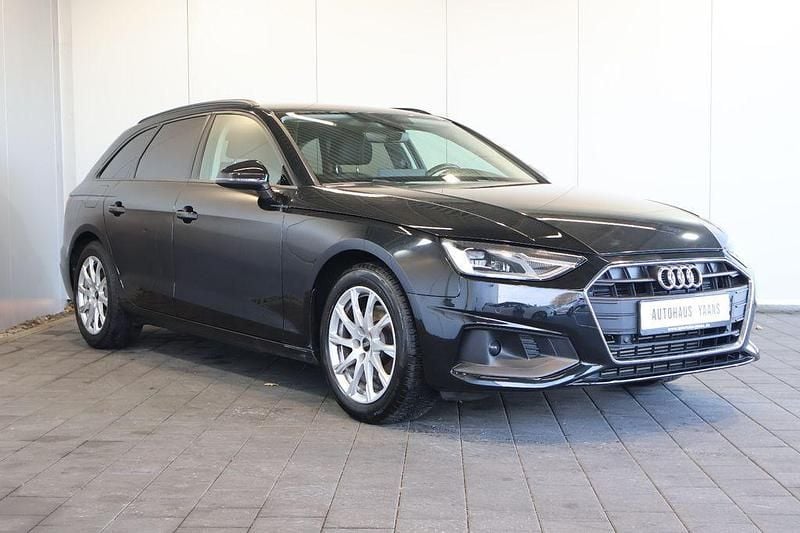 Second-hand Audi A4 150 CP (110 kW) 2022 Negru Break
