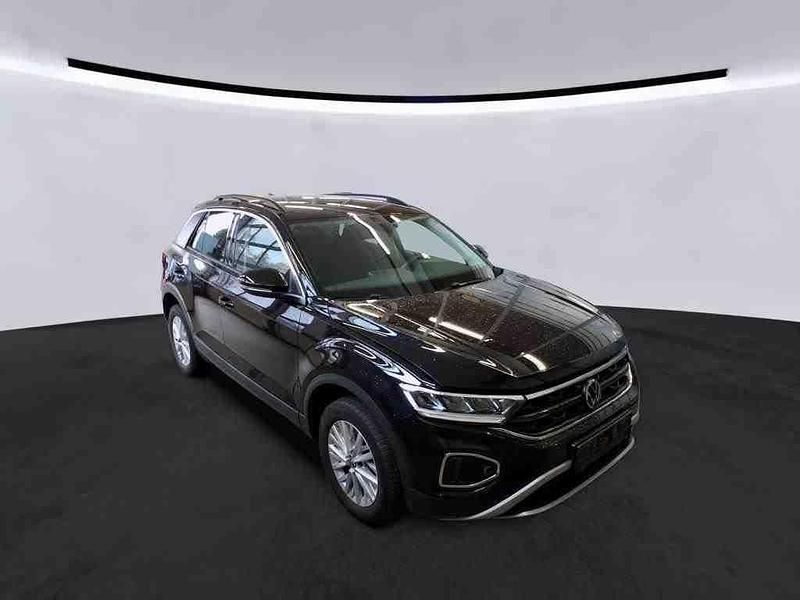 Gebraucht VW T-Roc Life 110 PS (80 kW) 2022 Deep black perleffekt SUV