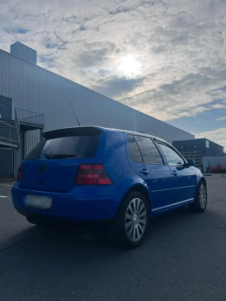 Gebraucht VW Golf IV 115 PS (84 kW) 2000 Blau Limousine