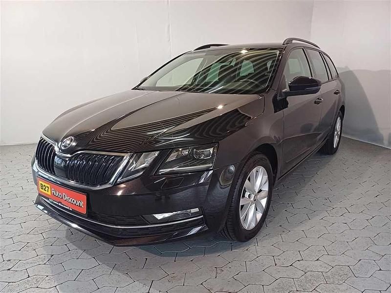 Schwarz Gebraucht 2017 Skoda Octavia Style Kombi | 12.450 € (Fairer Preis) - Bild 1/4