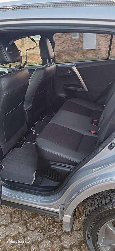 Gebraucht Toyota RAV4 Hybrid Executive 155 PS (114 kW) 2017 Grau SUV