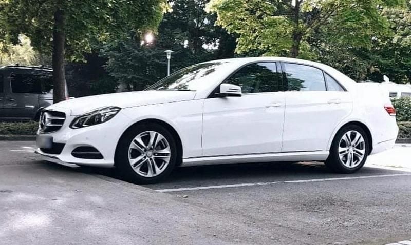 Gebraucht Mercedes E200 136 PS (100 kW) 2014 Weiß Limousine