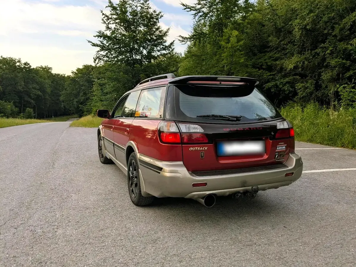 Gebraucht Subaru Outback 156 PS (114 kW) 2000 Rot Kombi