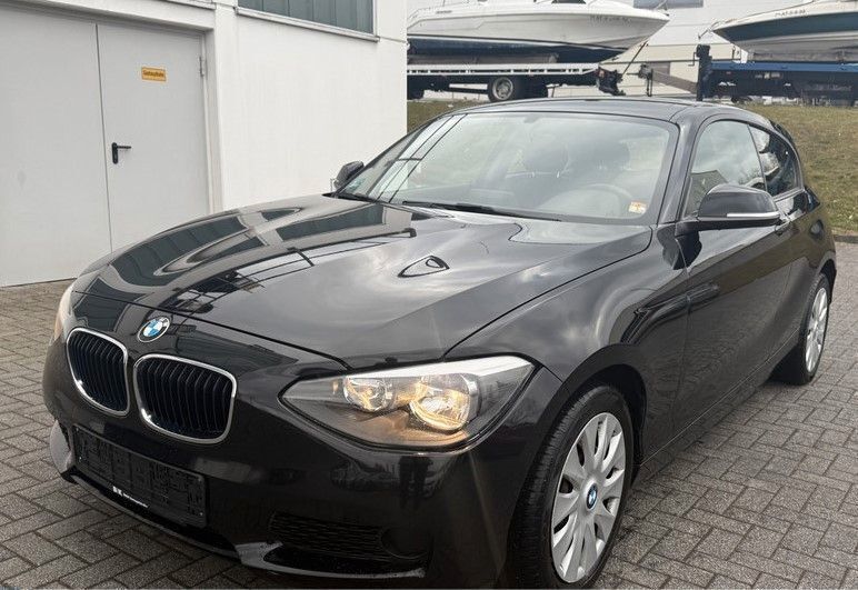 Schwarz Gebraucht 2014 BMW 114 Kleinwagen | 5.990 € (Guter Preis) - Bild 1/4