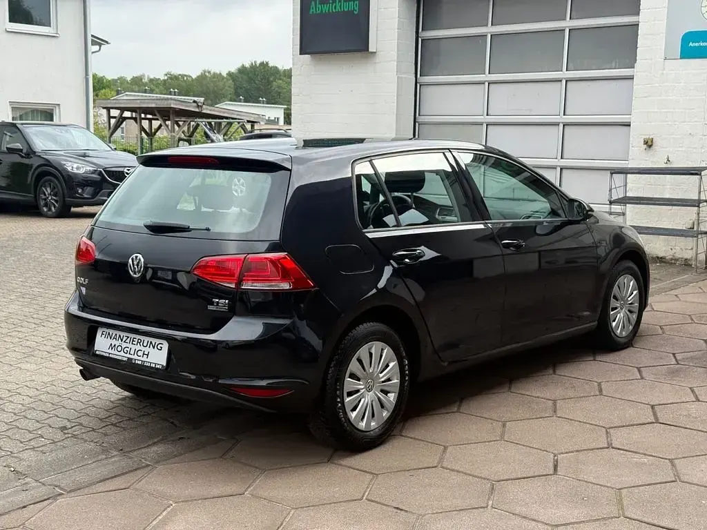 Gebraucht VW Golf VII Trendline 105 PS (77 kW) 2013 Schwarz Limousine