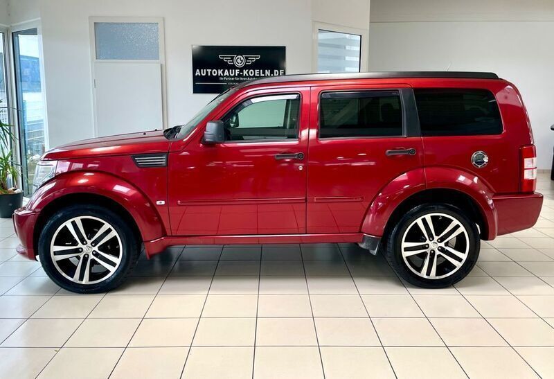 Rot Gebraucht 2008 Dodge Nitro SE SUV | 7.990 € (Etwas zu teuer) - Bild 1/4