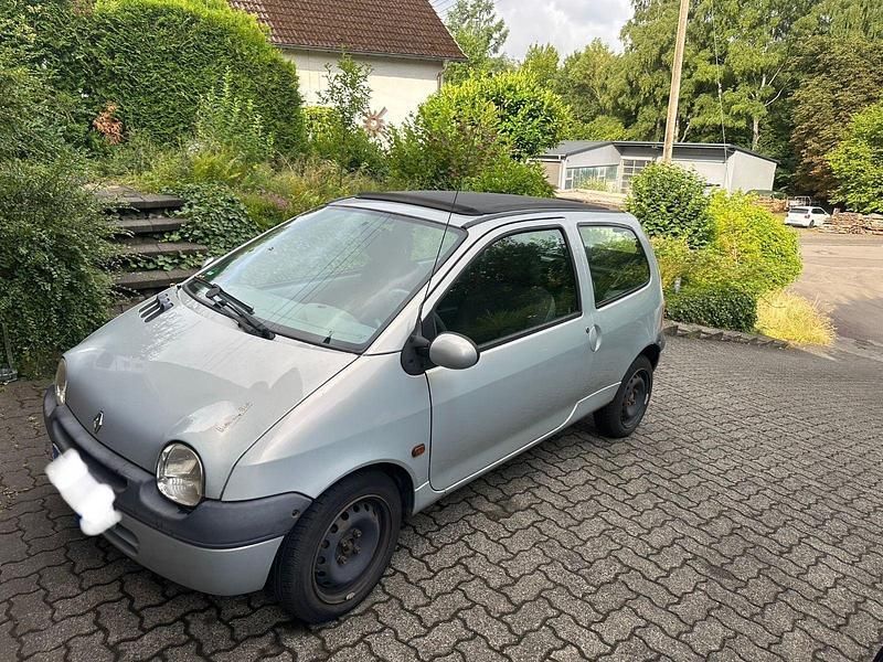 Silber Gebraucht 2001 Renault Twingo Authentique Kleinwagen | 1.250 € (Fairer Preis) - Bild 1/4
