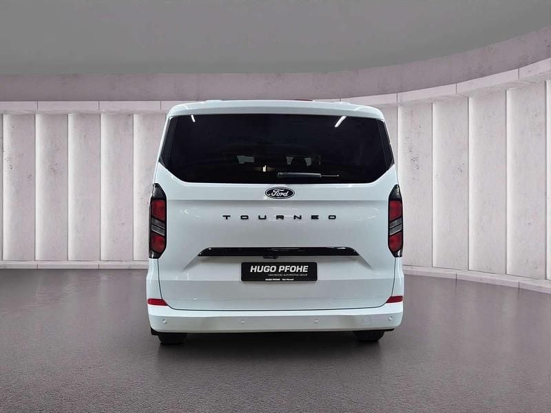 Neu Ford Tourneo Titanium 170 PS (125 kW) 2026 Frozen white uni Van