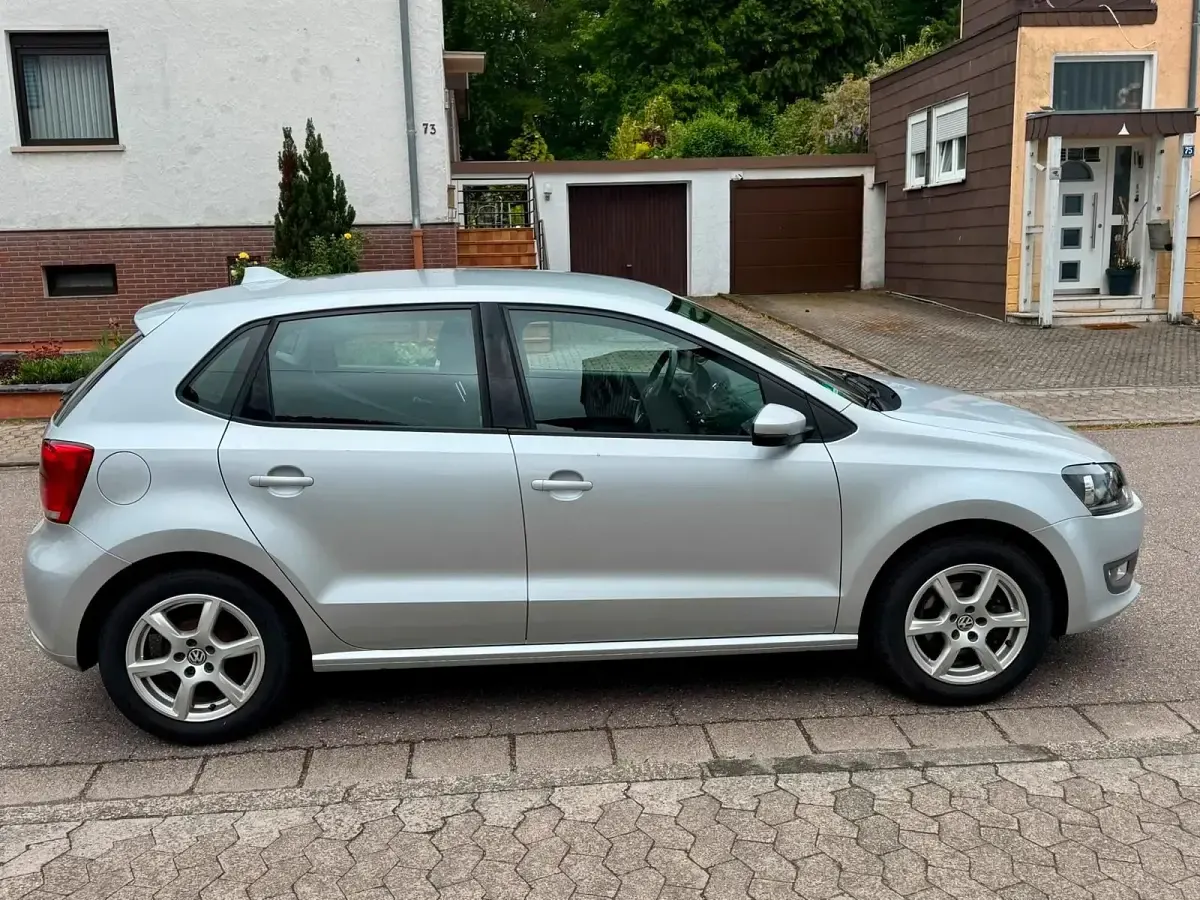 Gebraucht VW Polo 85 PS (62 kW) 2011 Silber Kleinwagen