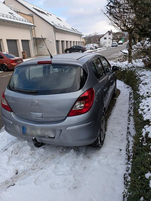 Gebraucht Opel Corsa 80 PS (58 kW) 2009 Silber Kleinwagen