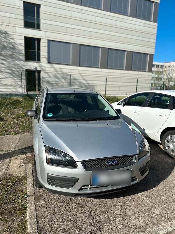 Gebraucht Ford Focus 125 PS (91 kW) 2006 Silber Kleinwagen