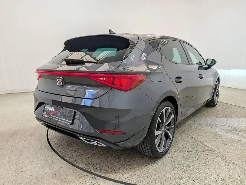 Gebraucht Seat Leon FR 150 PS (110 kW) 2022 "magnetic tech" Limousine