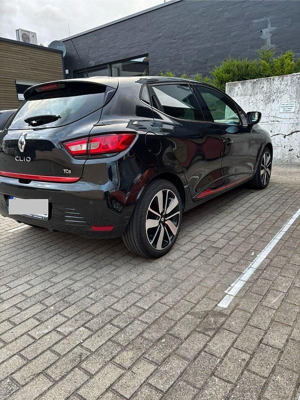 Schwarz Gebraucht 2016 Renault Clio IV Kleinwagen | 7.000 € (Fairer Preis) - Bild 1/4