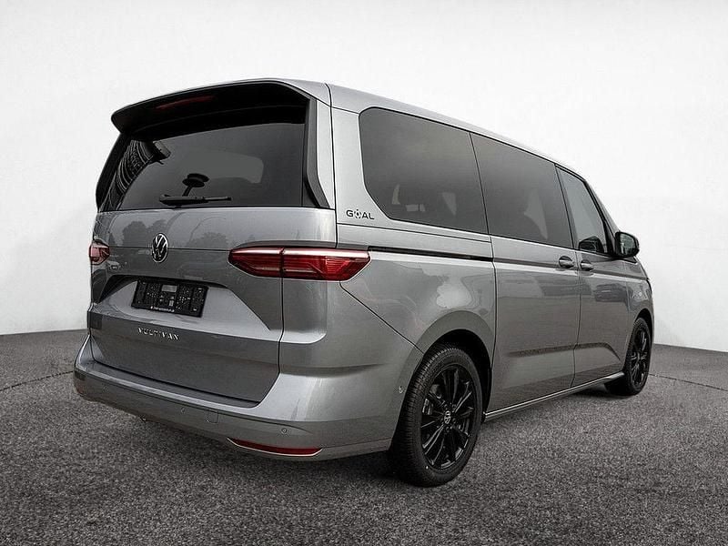 Neu VW Multivan Goal 150 PS (110 kW) 2026 Silber Van