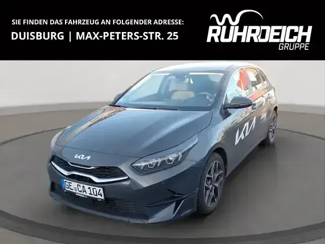 Gebraucht Kia Ceed Spirit 160 PS (117 kW) 2024 Grau Kleinwagen