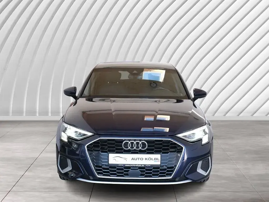 Gebraucht Audi A3 Advanced 150 PS (110 kW) 2023 Blau Limousine