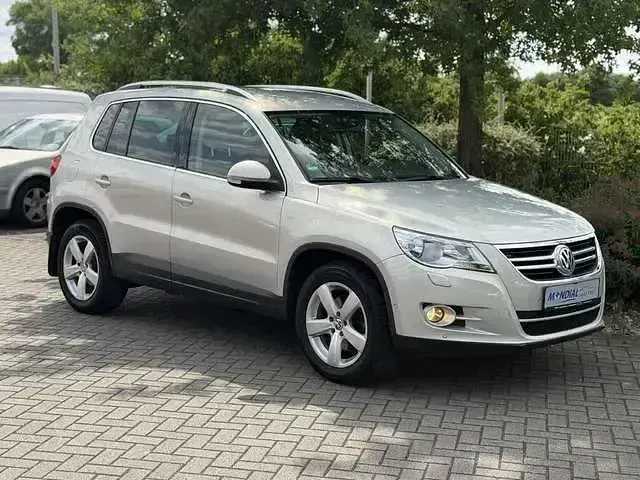 Gebraucht VW Tiguan Sportline 150 PS (110 kW) 2010 Silver leaf metallic SUV