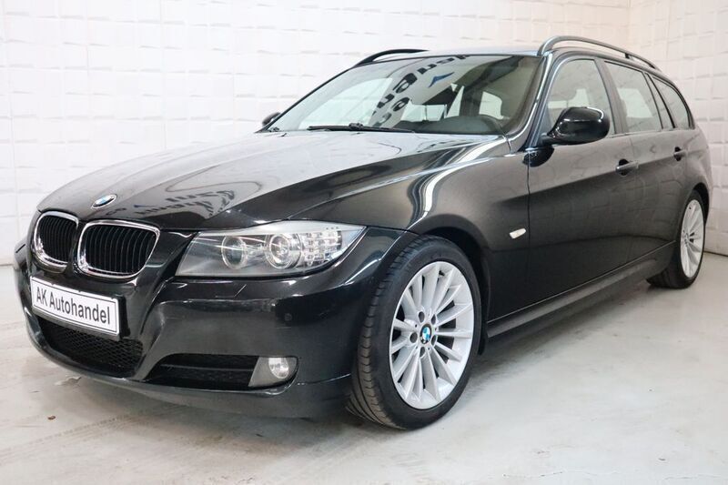 Schwarz Gebraucht 2009 BMW 320 Sport Line Kombi | 3.390 € (Guter Preis) - Bild 1/4