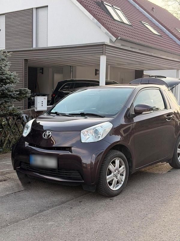 Gebraucht Toyota iQ 68 PS (50 kW) 2011 Kleinwagen
