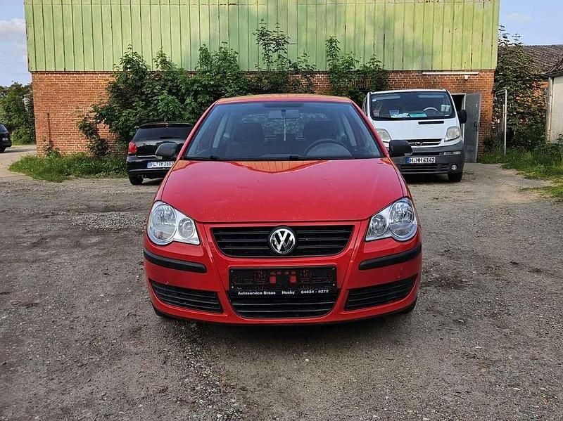 Rot Gebraucht 2007 VW Polo Trendline Limousine | 1.200 € (Guter Preis) - Bild 1/4