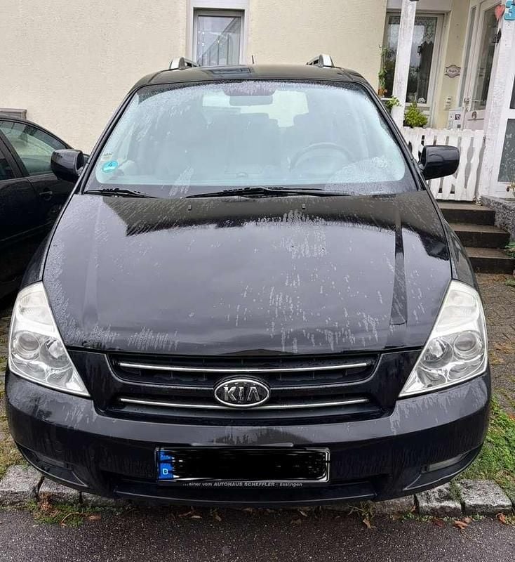 Schwarz Gebraucht 2007 Kia Carnival EX Van / Kleinbus | 1.500 € (Fairer Preis) - Bild 1/4