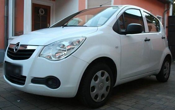 Gebraucht Opel Agila 65 PS (47 kW) 2010 Weiß Limousine