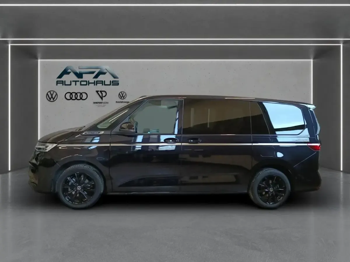 Używany VW Multivan Style 150 KM (110 kW) 2025 Minivan