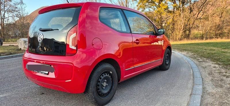 Gebraucht VW up! 75 PS (55 kW) 2013 Rot Kleinwagen