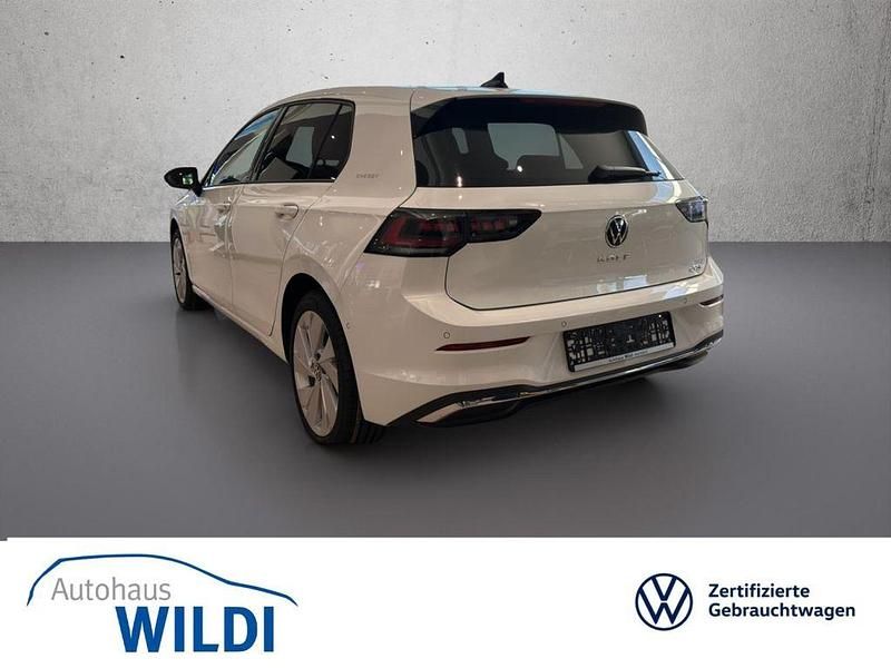 Neu VW Golf VIII 150 PS (110 kW) 2026 Weiß Limousine