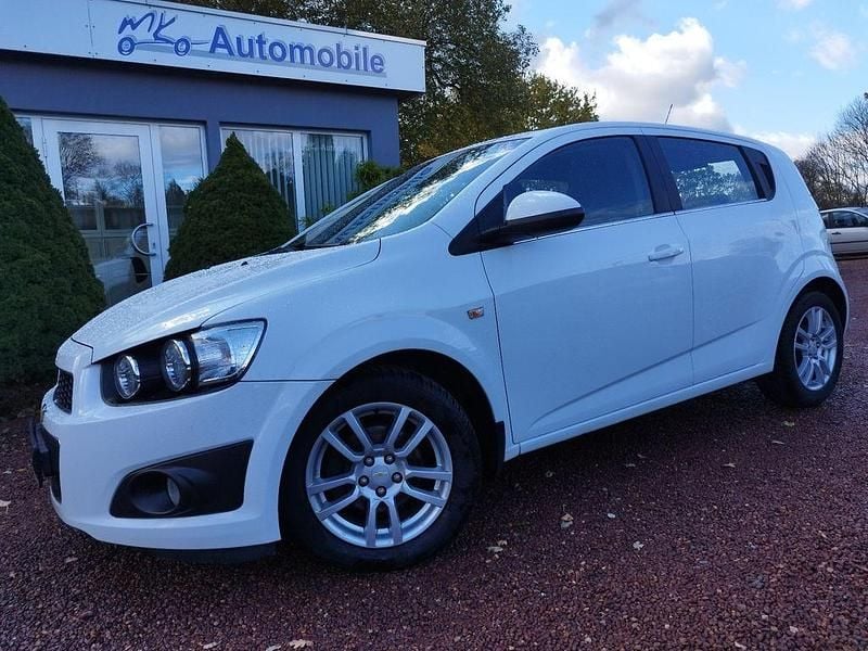 Weiß Gebraucht 2011 Chevrolet Aveo LTZ Kleinwagen | 2.500 € (Guter Preis) - Bild 1/4