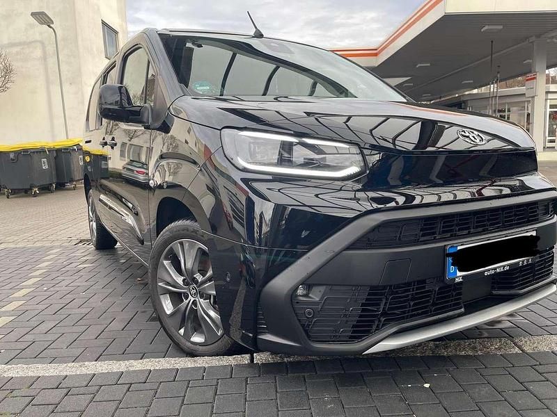 Gebraucht Toyota Proace City City 131 PS (96 kW) 2024 Schwarz Van / Kleinbus