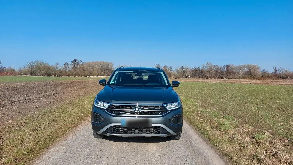 Gebraucht VW T-Roc Life 150 PS (110 kW) 2022 Grau SUV