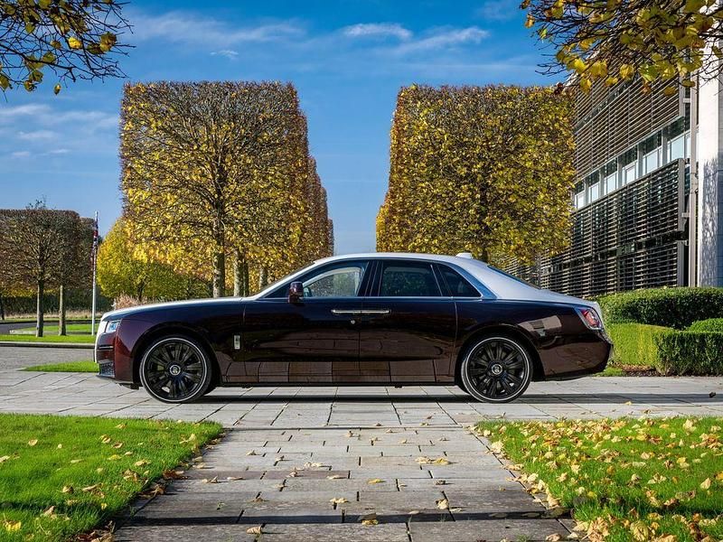 Gebraucht Rolls Royce Ghost 571 PS (419 kW) 2023 Rot Limousine