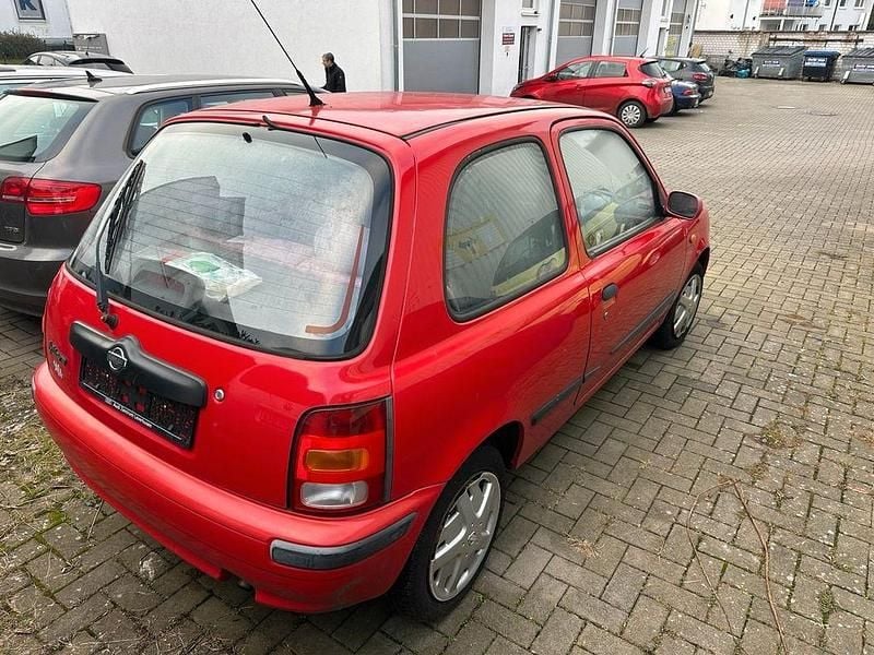 Gebraucht Nissan Micra 54 PS (39 kW) 1999 Rot Kleinwagen