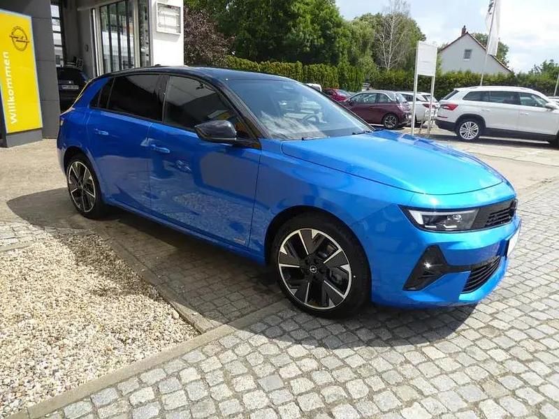 Gebraucht Opel Astra 114 kW (156 PS) 2023 Kobalt blau metallic Limousine