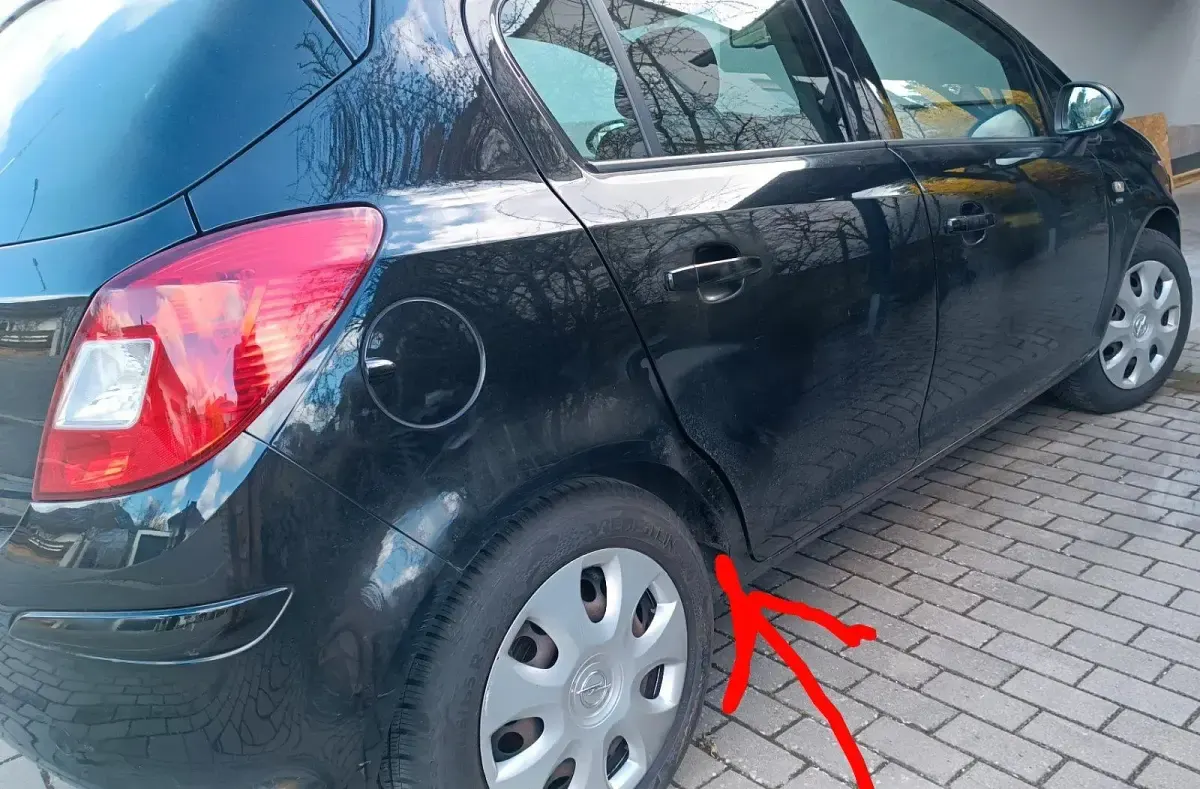 Używany Opel Corsa 85 KM (62 kW) 2011 Czarny Hatchback