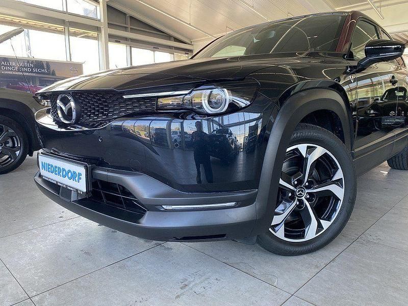Gebraucht Mazda MX30 Edition 170 PS (125 kW) 2023 Maroon rouge: 2tone (metallic) SUV