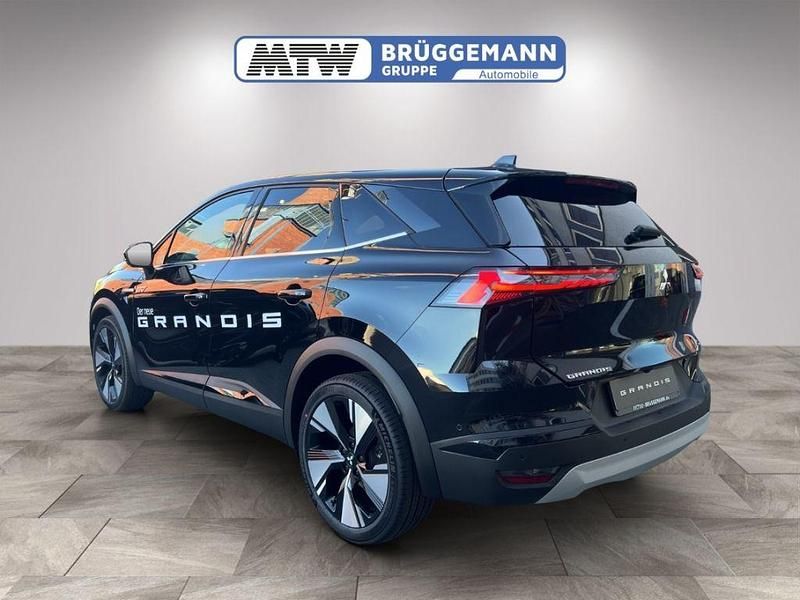 Neu Mitsubishi Grandis Edition 158 PS (116 kW) 2026 Schwarz SUV