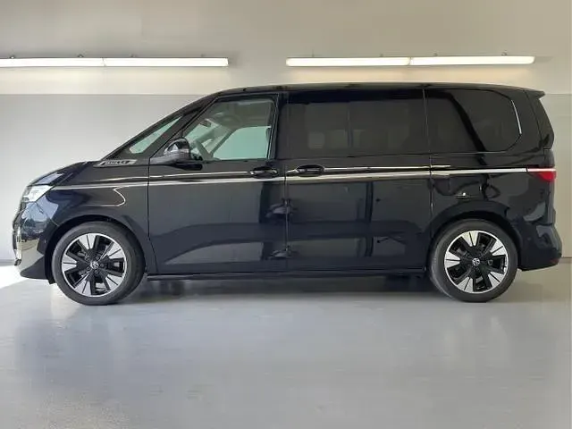 Neu VW Multivan Style 245 PS (180 kW) 2026 Deep black perleffekt/schwarz Van / Kleinbus