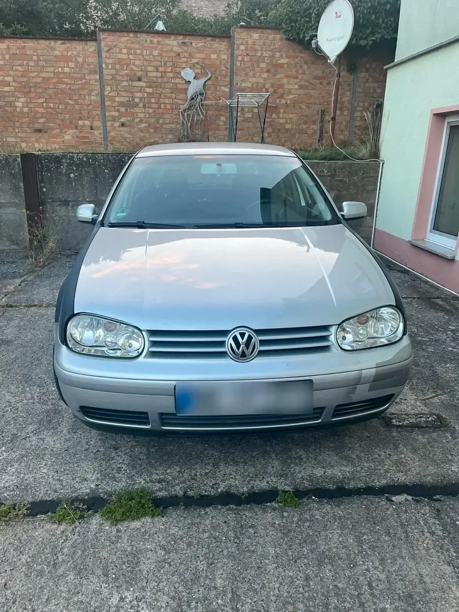 Gebraucht VW Golf IV 105 PS (77 kW) 2003 Grau Kleinwagen