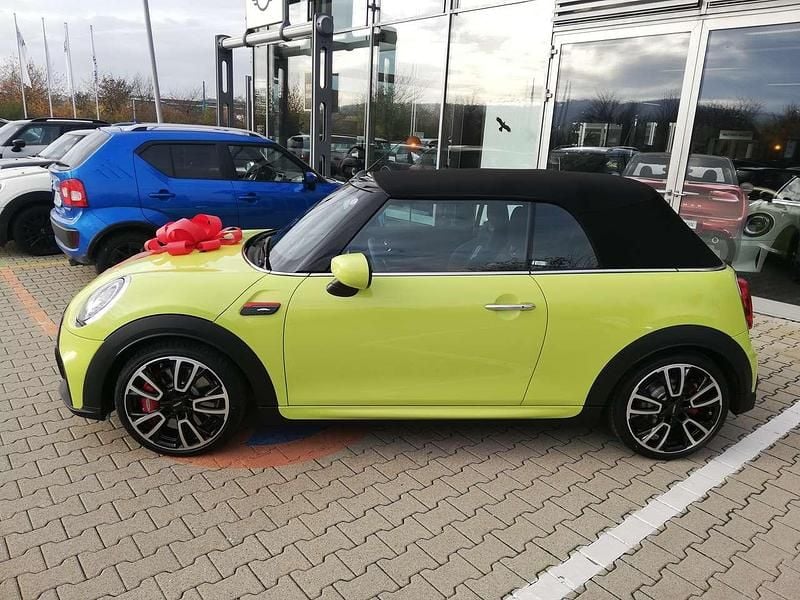 Gebraucht Mini John Cooper Works Cabriolet Classic 231 PS (169 kW) 2023 Gelb Cabrio