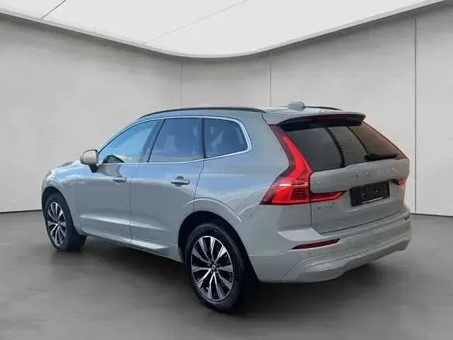 Gebraucht Volvo XC60 Core 250 PS (183 kW) 2024 Grau SUV
