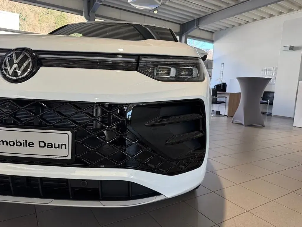 Neu VW Tayron R-line 193 PS (141 kW) 2026 Weiß SUV