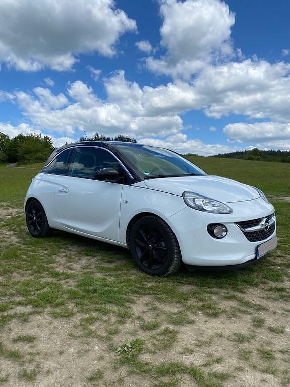 Weiß Gebraucht 2018 Opel Adam Kleinwagen | 10.300 € (Fairer Preis) - Bild 1/4