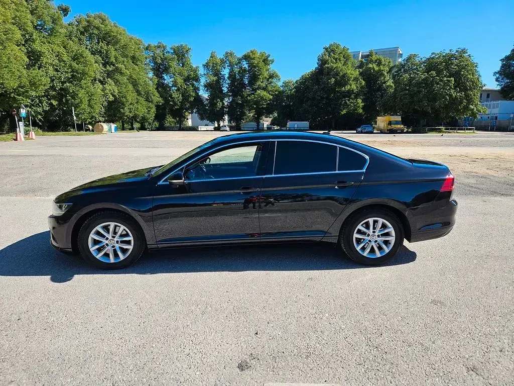 Gebraucht VW Passat Business 150 PS (110 kW) 2019 Schwarz Limousine